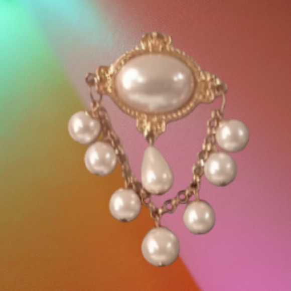 VINTAGE Maggie Lawrence Brooch NEW OLD STOCK - Picture 1 of 15